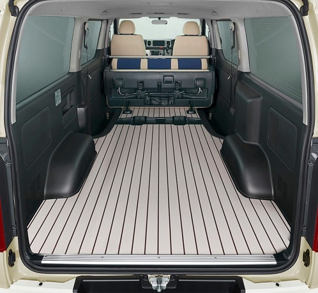 新车,丰田HIACE,五十周年纪念版 新车,丰田HIACE,五十周年纪念版